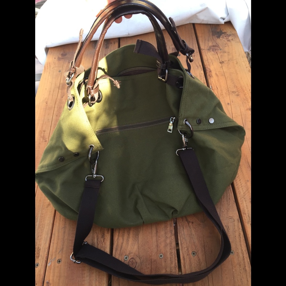 K2 Canvas Hobo Hand Bag Large. Great condition.